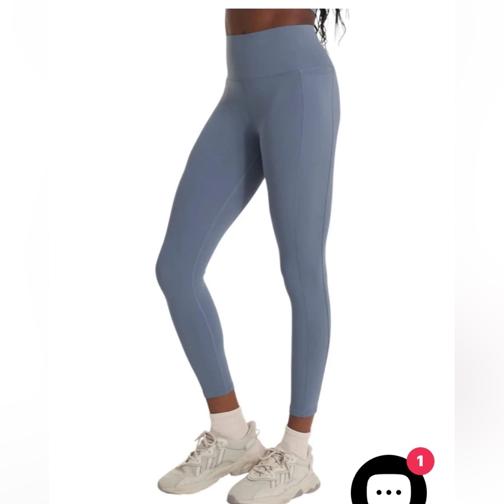 Vuori Studio Pocket Active High Waist Leggings Blue Size SMALL, excellent cond